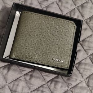 matte saffiano leather coin pouch wallet